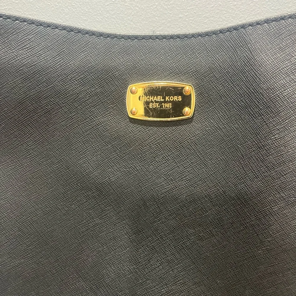 Black‎ Michael Kors Leather Crossbody Purse